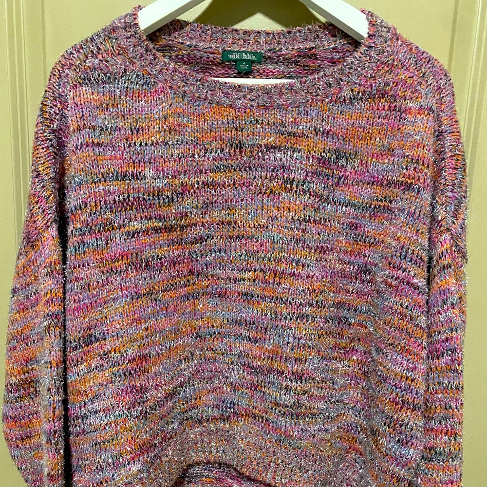 White Fable. Size M. Thick sweatshirt